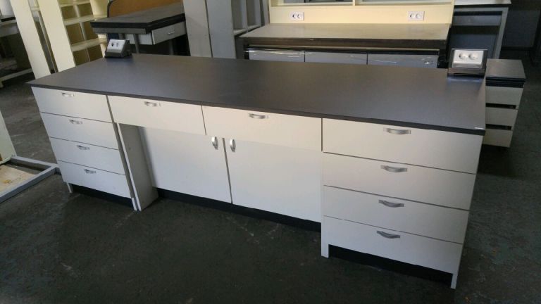 벽면실험대 판매합니다.[2400*750*800]