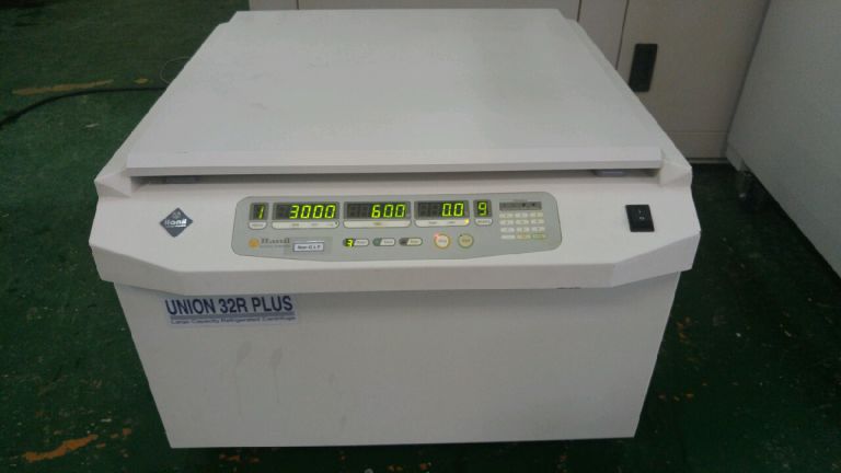 한일 원심분리기 판매합니다.[UNION 32R PLUS]